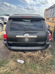 2006 Toyota 4Runner SR5 V6 - Exterior Rear Center Image